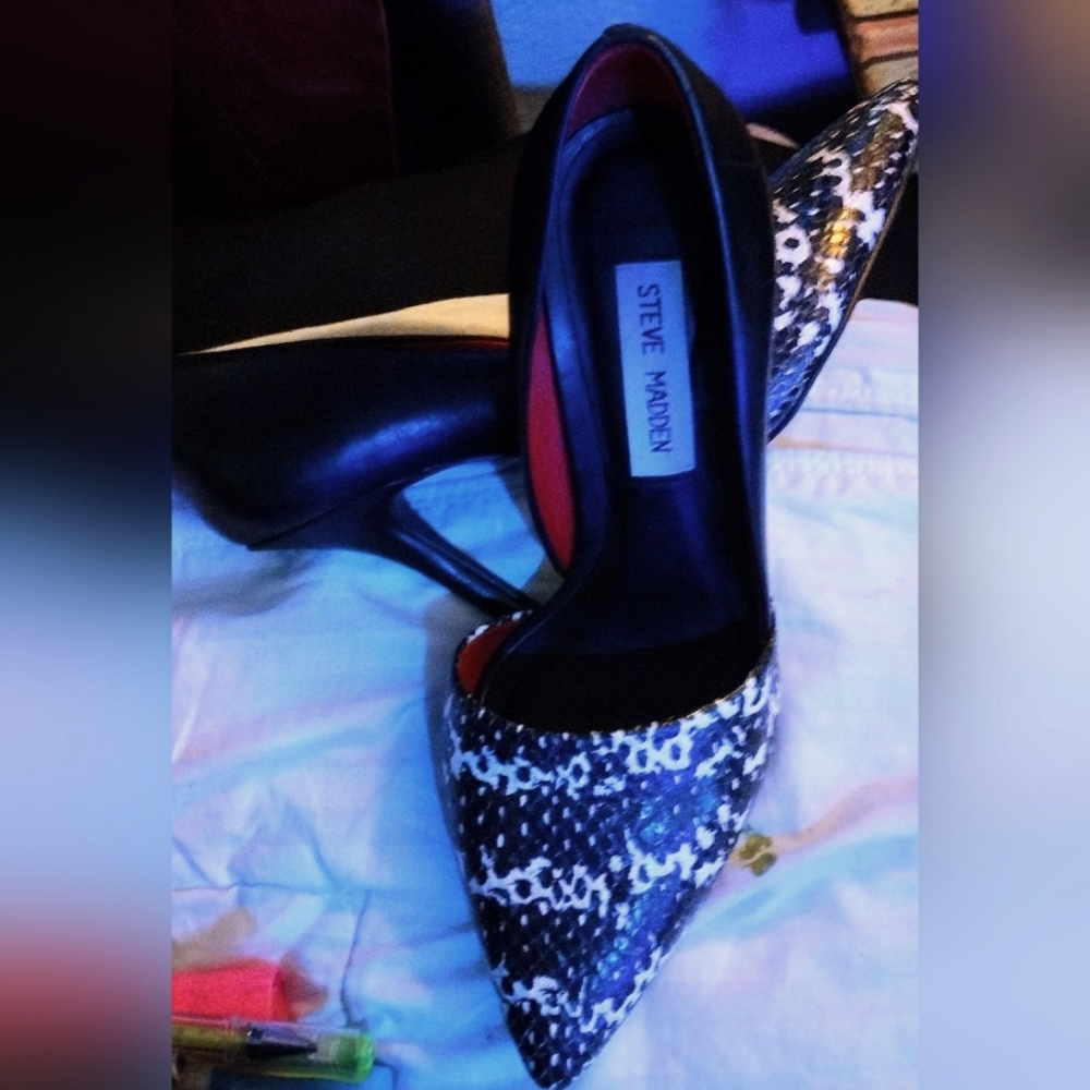 Steve Madden snakeskin heels